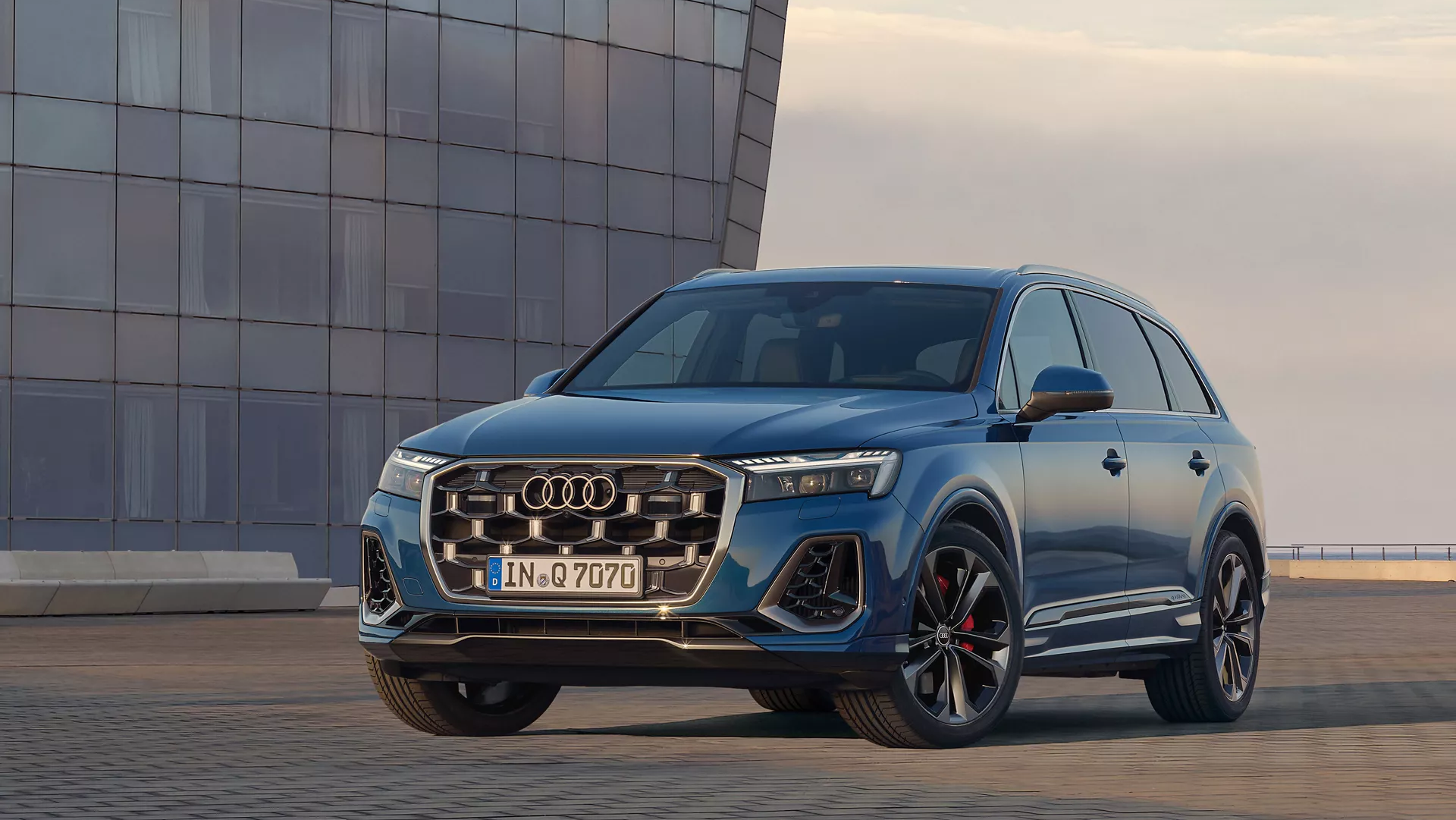 Q7