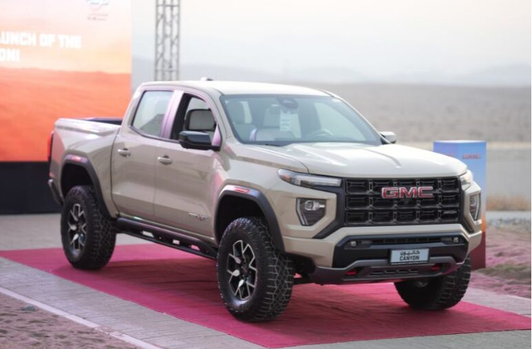 2025 GMC Acadia
