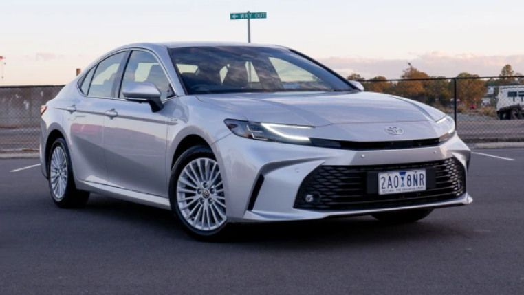 2025 Toyota Camry Hybrid review